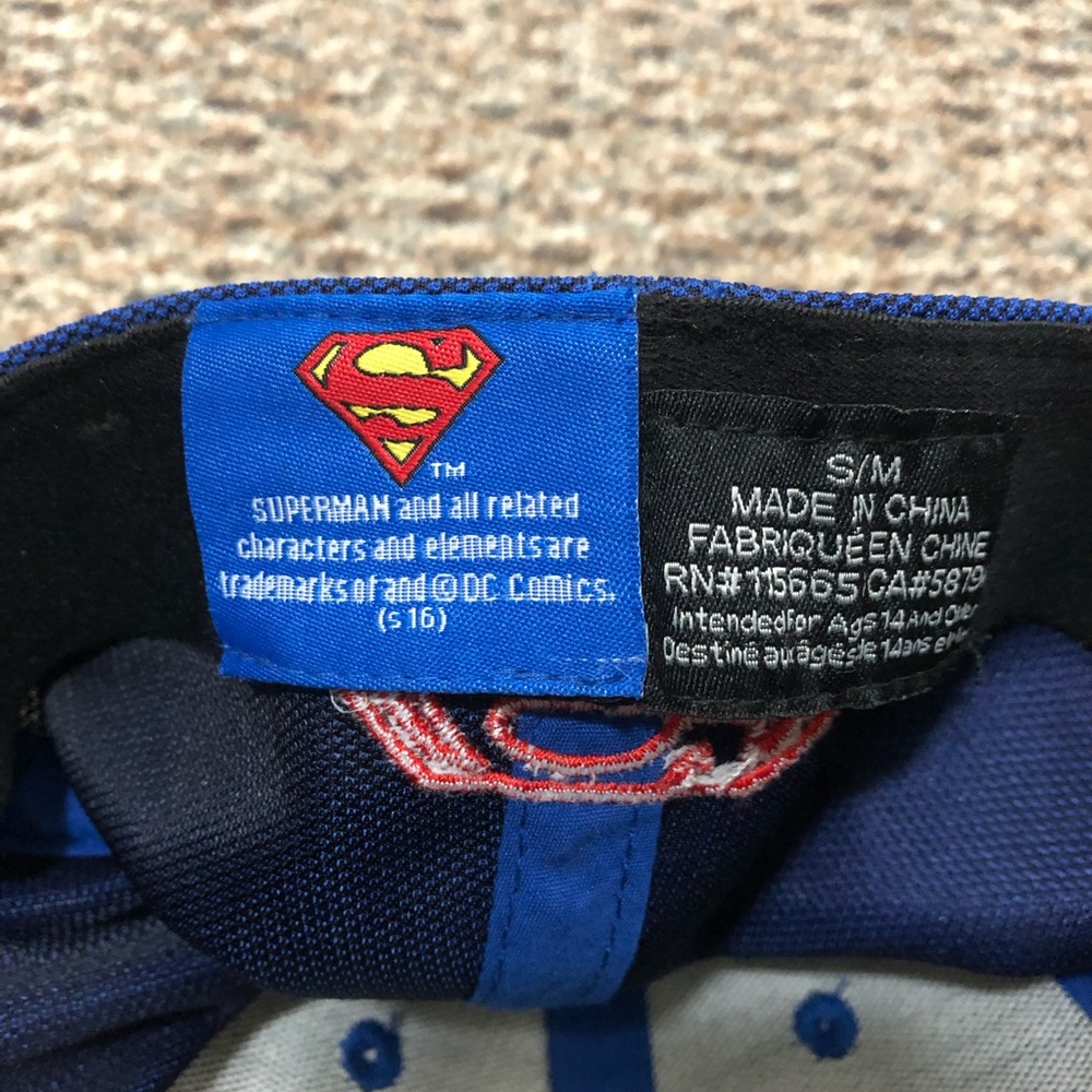 Superman DC Comics Cap - Picture 4 of 4